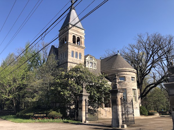The Lexington Cemetery grounds