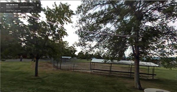 Thompson Memorial Park grounds