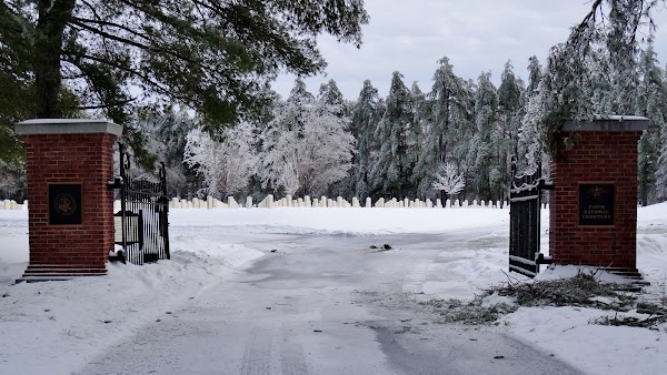 Togus National Cemetery (East) grounds