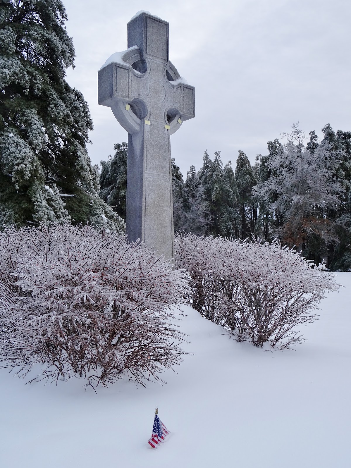 Togus National Cemetery (East) cemetery grounds and headstones