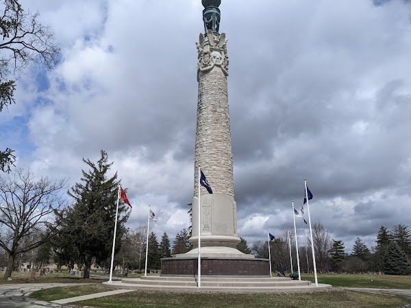 Toledo Memorial Park grounds