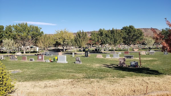 Tonaquint Cemetery grounds