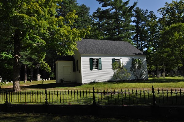 Trinity Churchyard Cemetery grounds