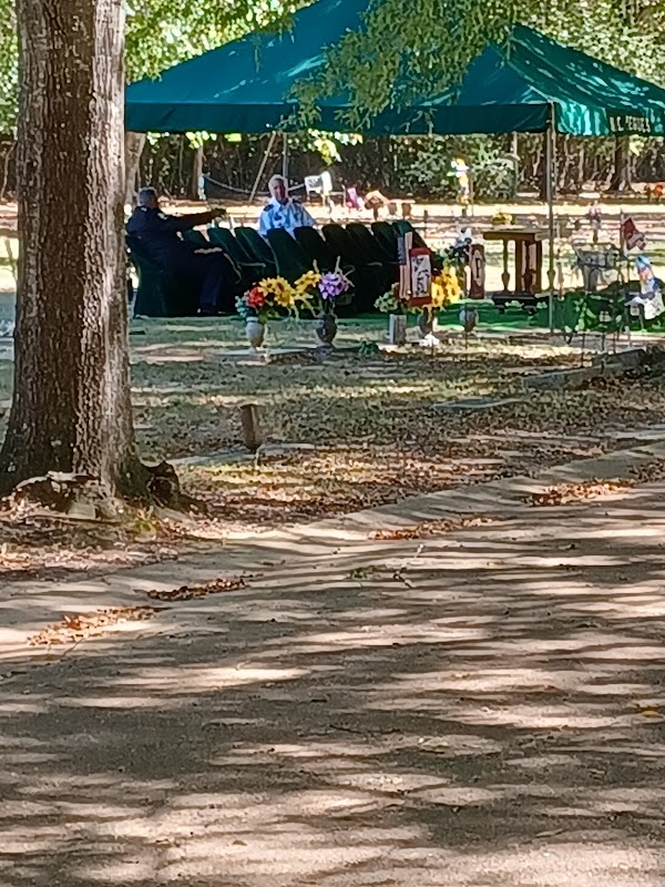 Tupelo Memorial Park grounds