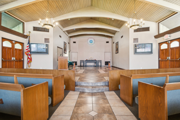Turner & Stevens Live Oak Mortuary & Memorial Park grounds