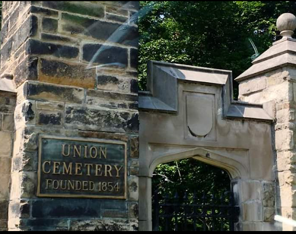 Union Cemetery grounds