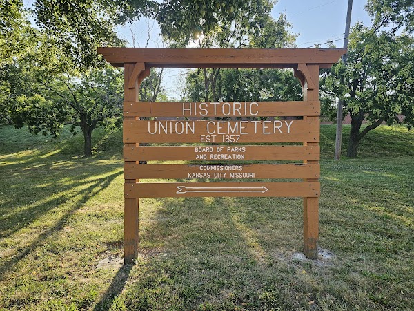Union Cemetery grounds