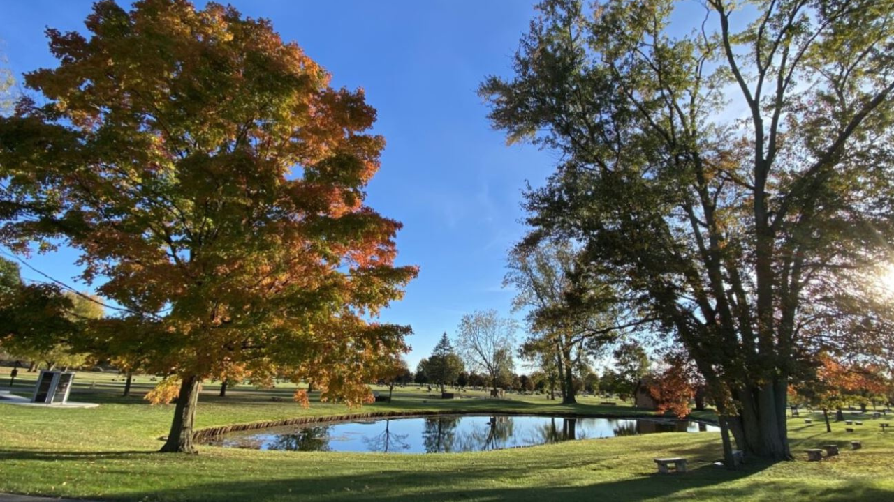 United Memorial Gardens cemetery grounds and headstones
