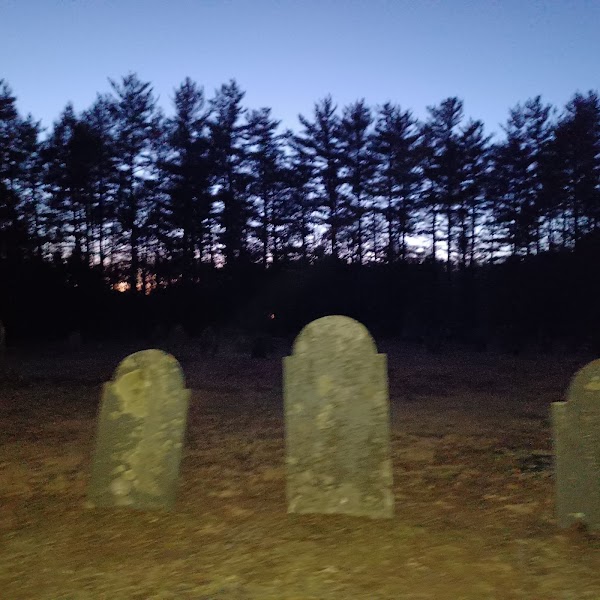 Vale End Cemetery grounds