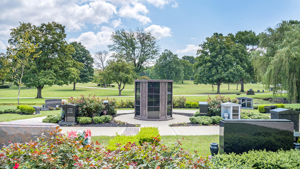 Valley Forge Memorial Gardens grounds