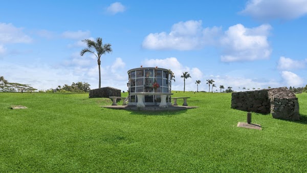 Valley Isle Memorial Park - Haiku grounds