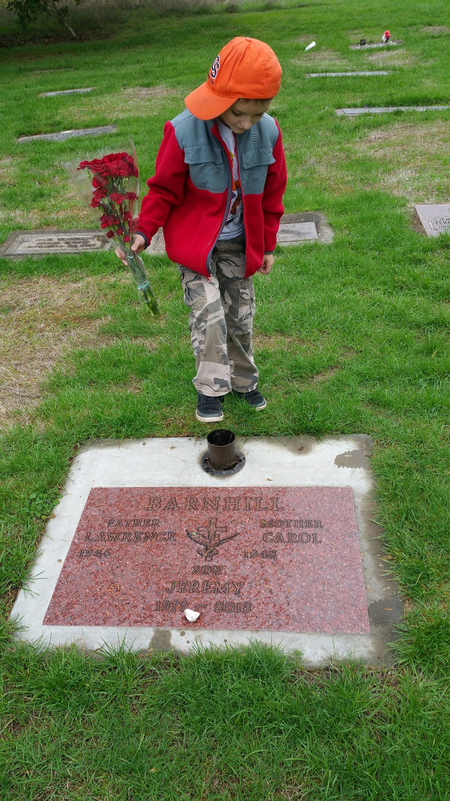 Valley View Memorial Park cemetery grounds and headstones