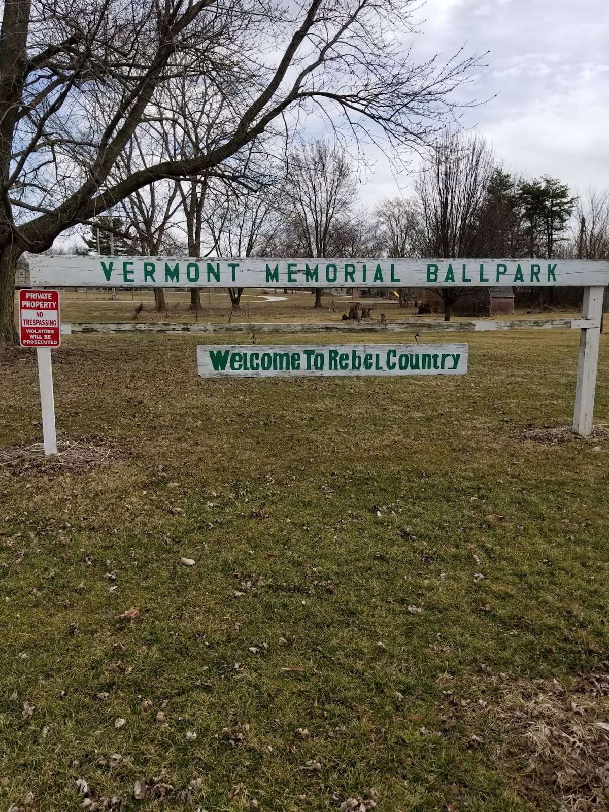 Vermont Memorial Park cemetery grounds and headstones