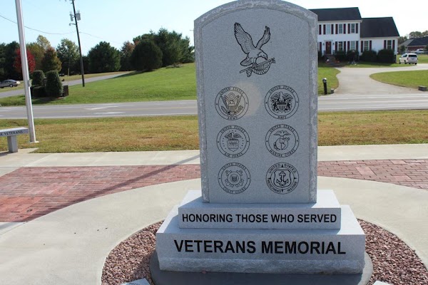 Veterans Memorial of Pleasant View grounds