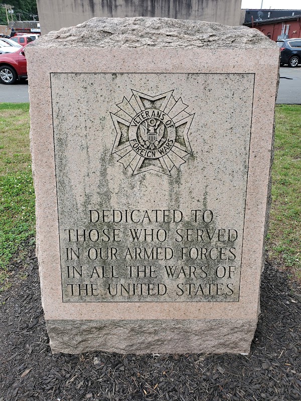 Veterans' Memorial Park grounds