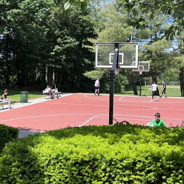 Veterans Memorial Park grounds