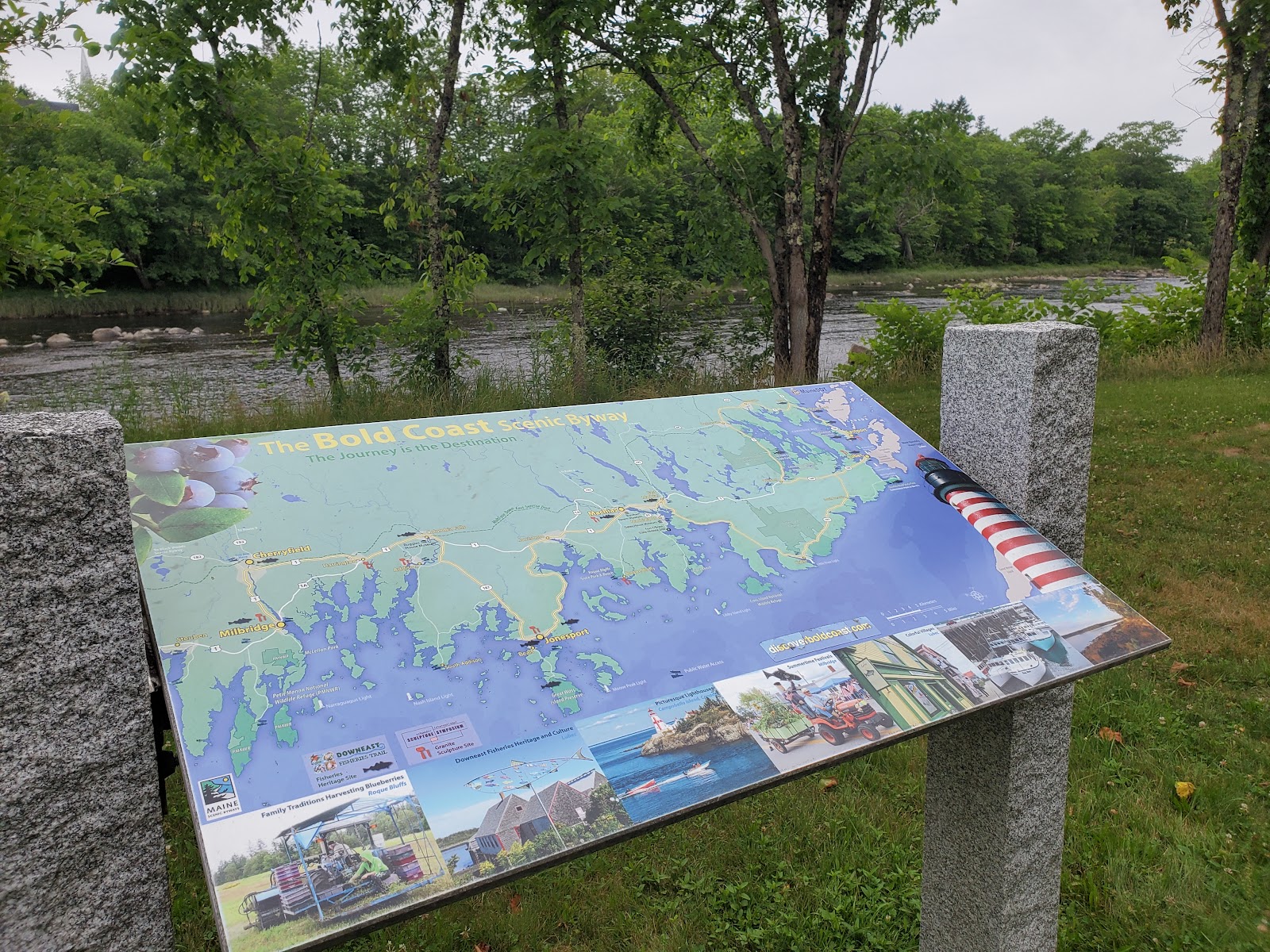 Veterans Memorial Park cemetery grounds and headstones