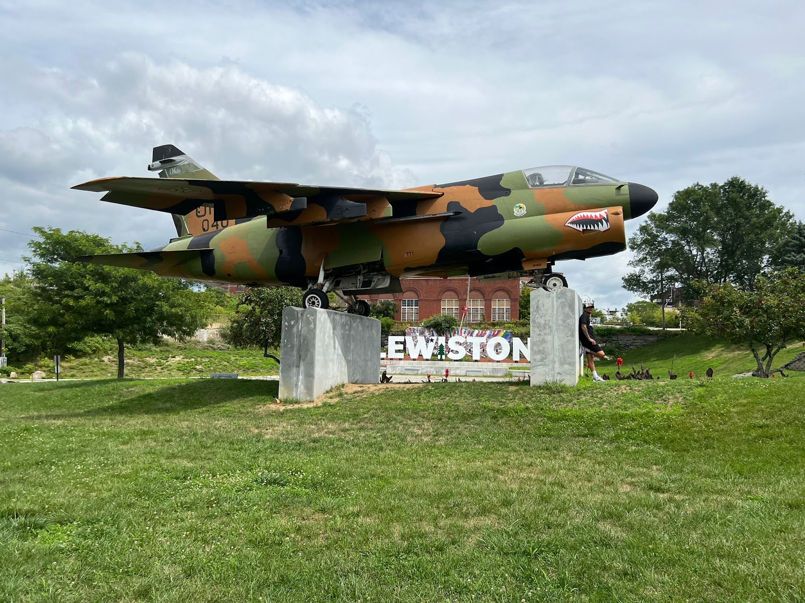 Veterans Memorial Park (formerly Heritage Park) cemetery grounds and headstones