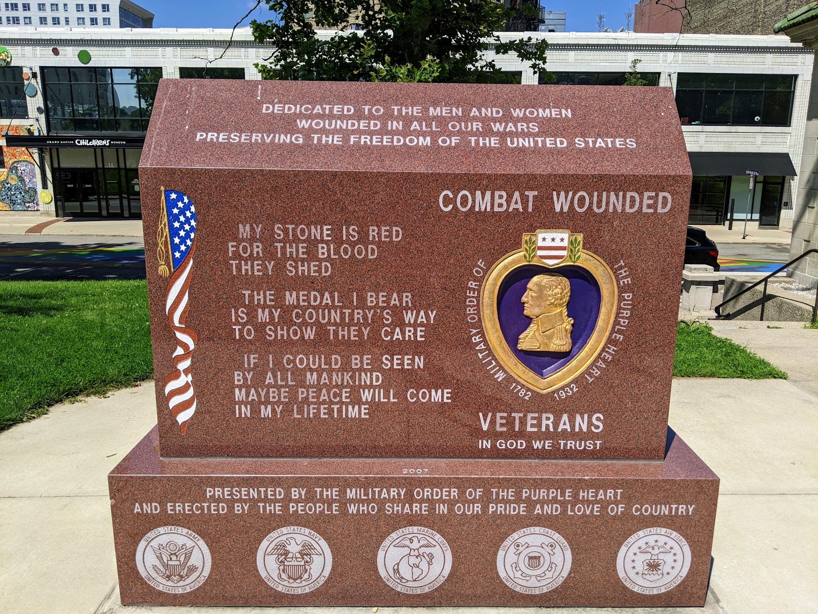 Veterans Memorial Park cemetery grounds and headstones