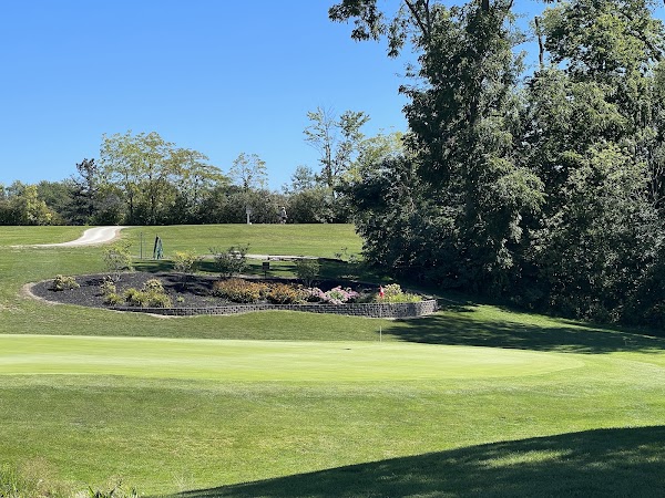 Veterans Memorial Park grounds