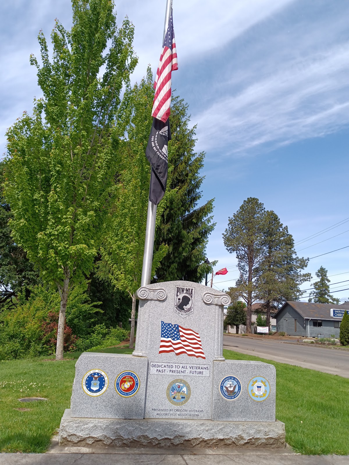 Veterans Memorial Park cemetery grounds and headstones