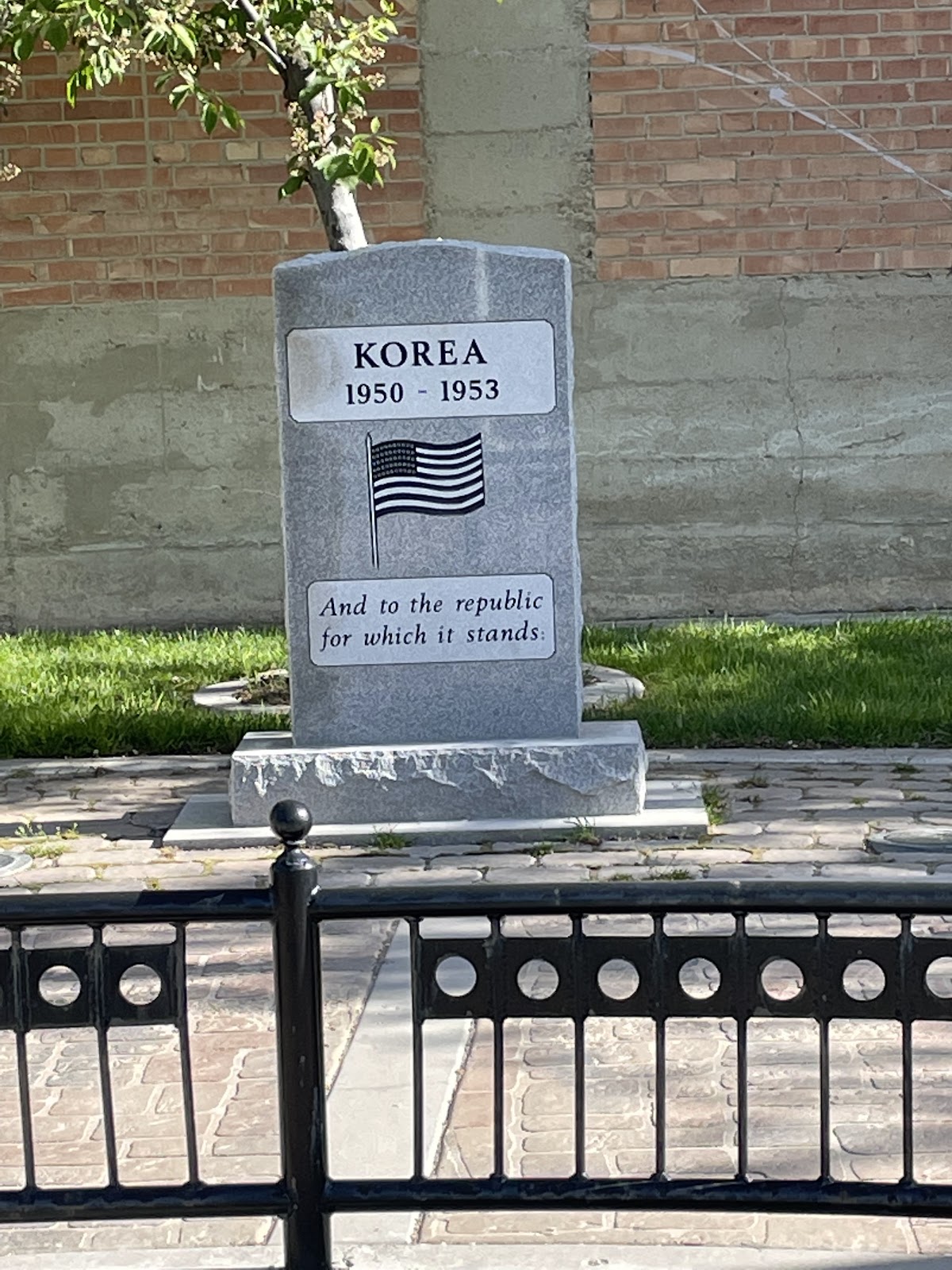 Veterans Memorial Park cemetery grounds and headstones