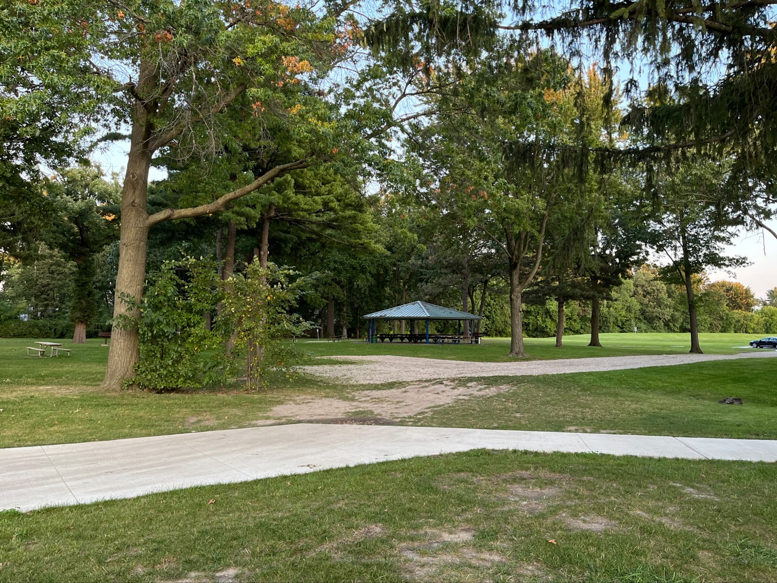 Veterans Memorial Park cemetery grounds and headstones