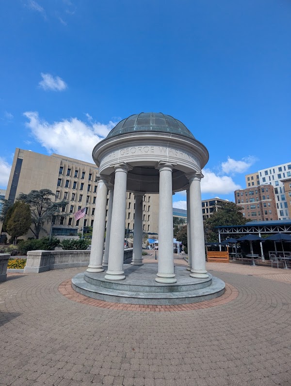 Veterans Memorial Park grounds