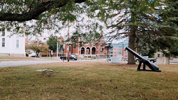 Veterans' Memorial Park grounds