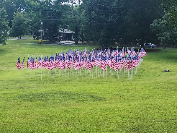 Veteran's Pointe Memorial Park grounds