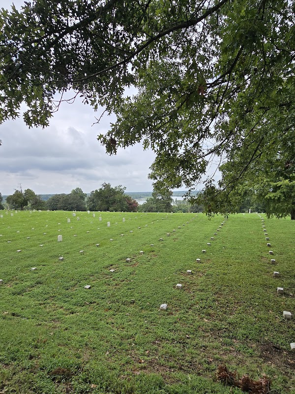 Vicksburg National Cemetery grounds