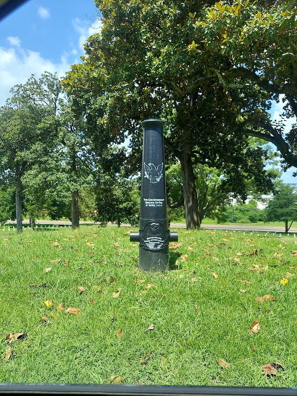 Vicksburg National Cemetery grounds