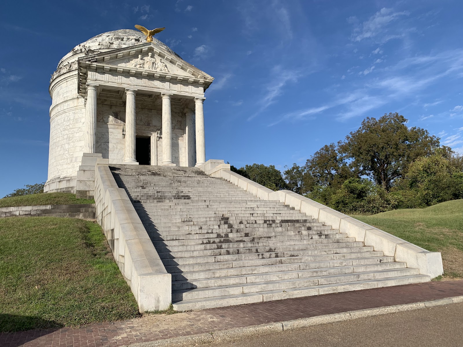Vicksburg National Military Park cemetery grounds and headstones