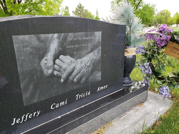 Vine Bluff Cemetery grounds