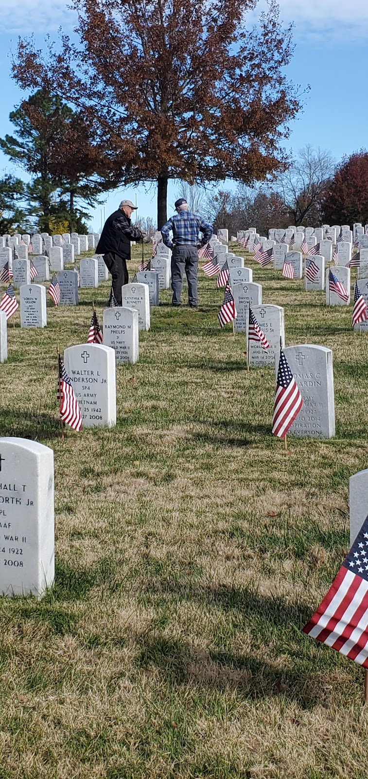 Virginia Veterans Cemetery at Amelia cemetery grounds and headstones