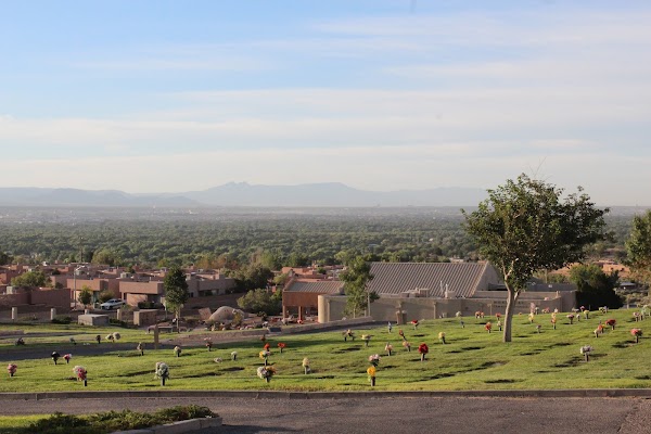 Vista Verde Memorial Park grounds