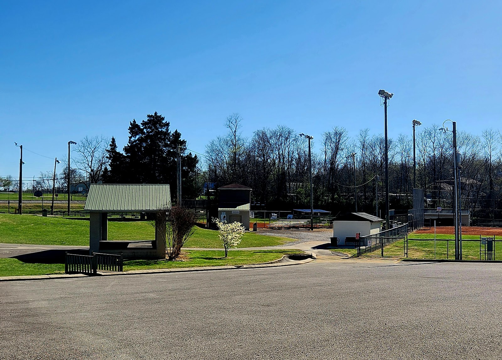 Walter L. Bilbrey Memorial Park cemetery grounds and headstones