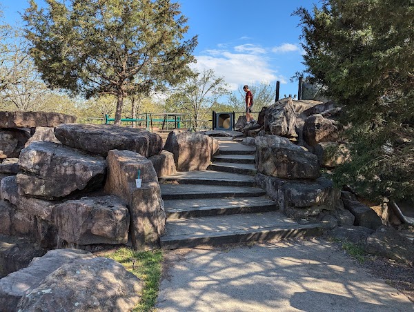 War Memorial Park Natural Play Area and Pavilion grounds