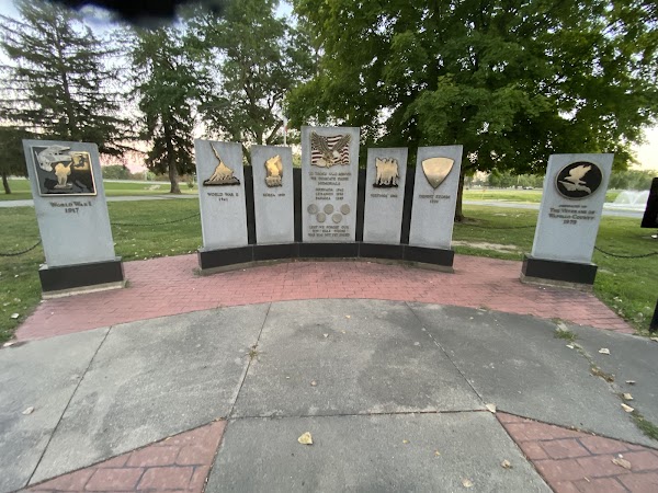 War Memorial Park grounds