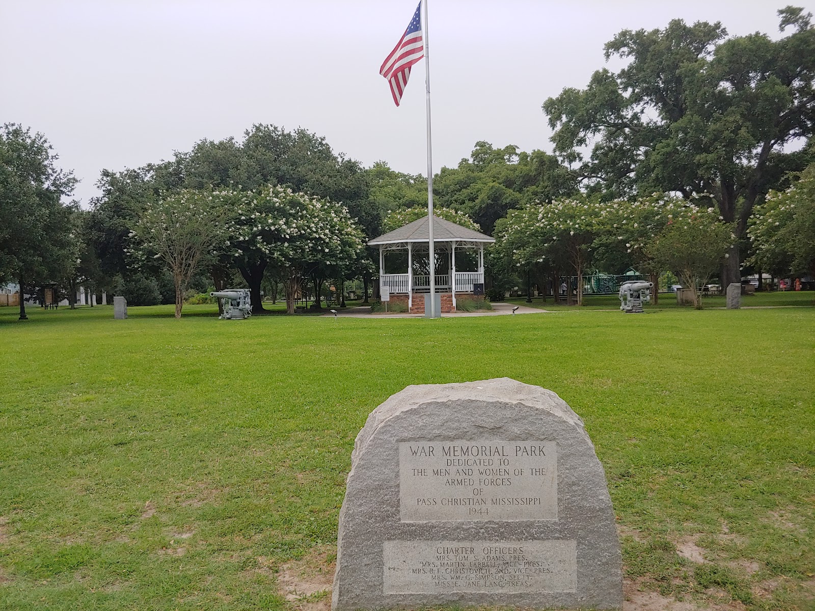 War Memorial Park cemetery grounds and headstones