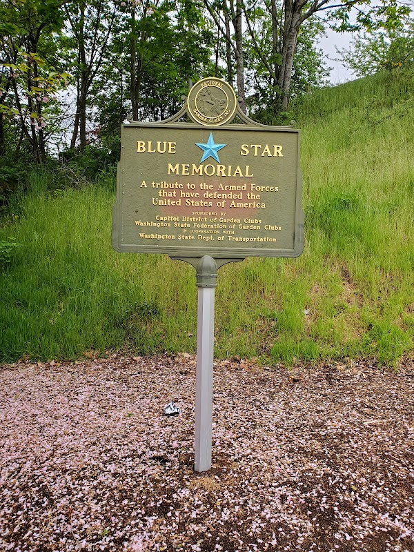 War Memorial Park grounds