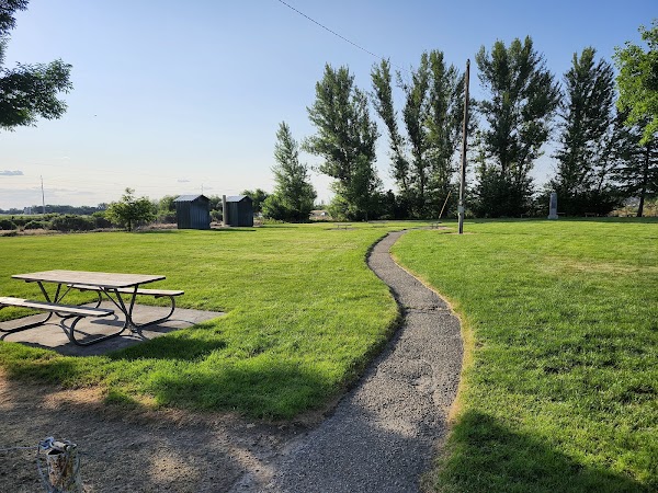 Ward Memorial Park grounds