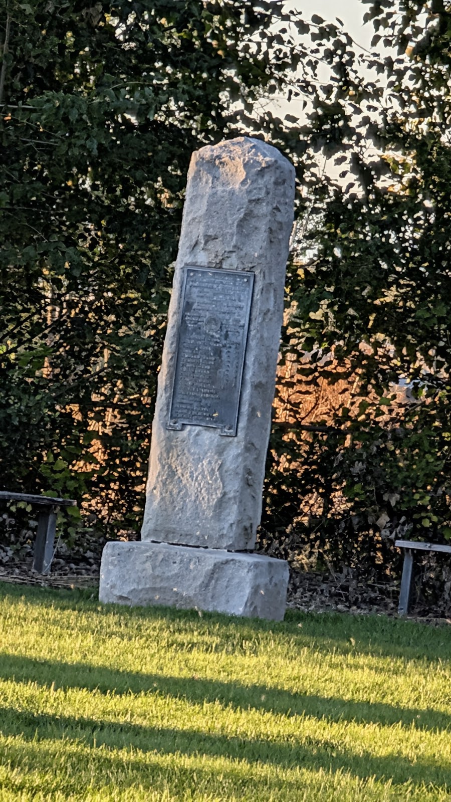 Ward Memorial Park cemetery grounds and headstones