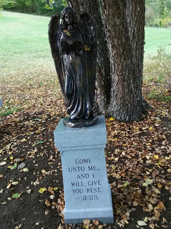 Warren County Memorial Park grounds