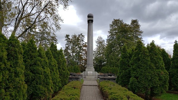 Washburn-McReavy Crystal Lake Funeral Chapel and Cemetery grounds