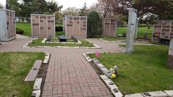 Washburn-McReavy Crystal Lake Funeral Chapel and Cemetery grounds