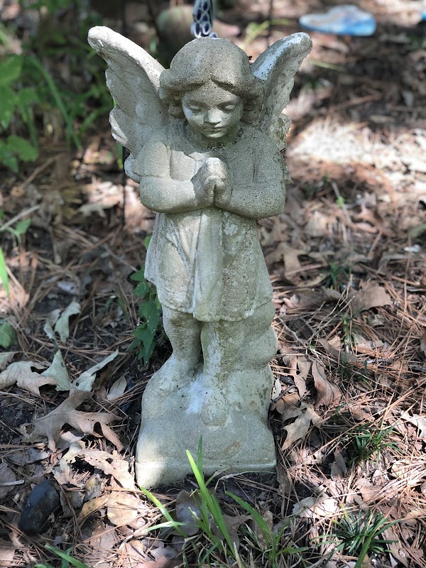 Washington Cemetery grounds