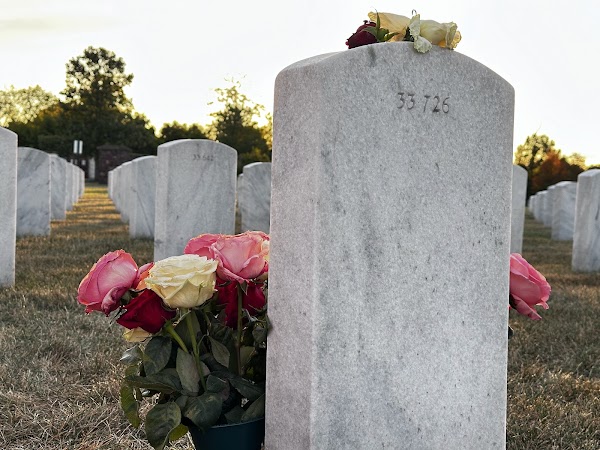 Washington Crossing National Cemetery grounds