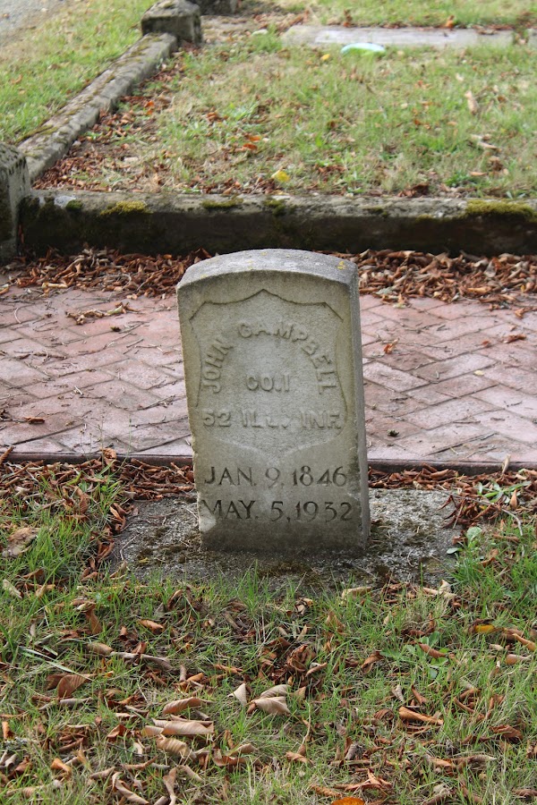 Washington Lawn Cemetery grounds