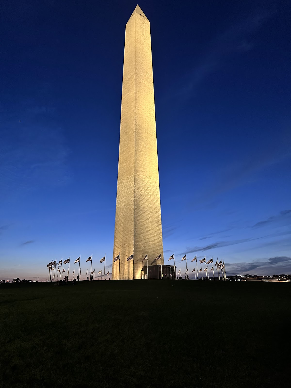 Washington Monument Grounds cemetery grounds and headstones